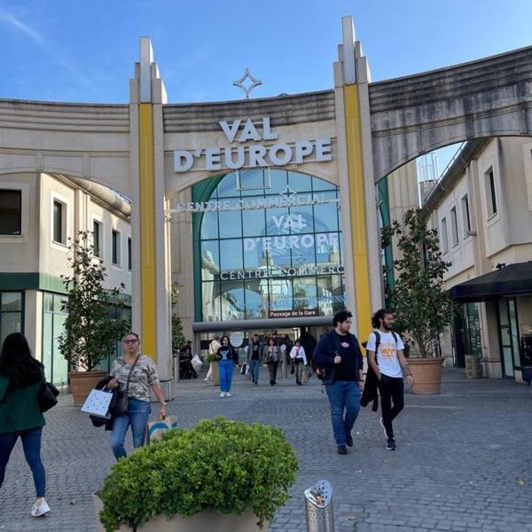 Magic Studio - Disneyland Paris Shopping Village 9 Minutes Chessy  Exteriér fotografie