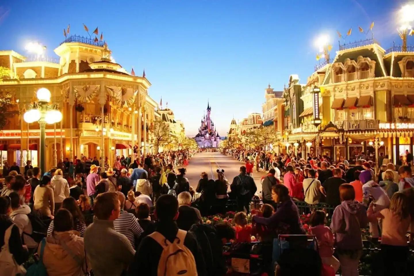 Magic Studio - Disneyland Paris Shopping Village 9 Minutes Chessy  Exteriér fotografie